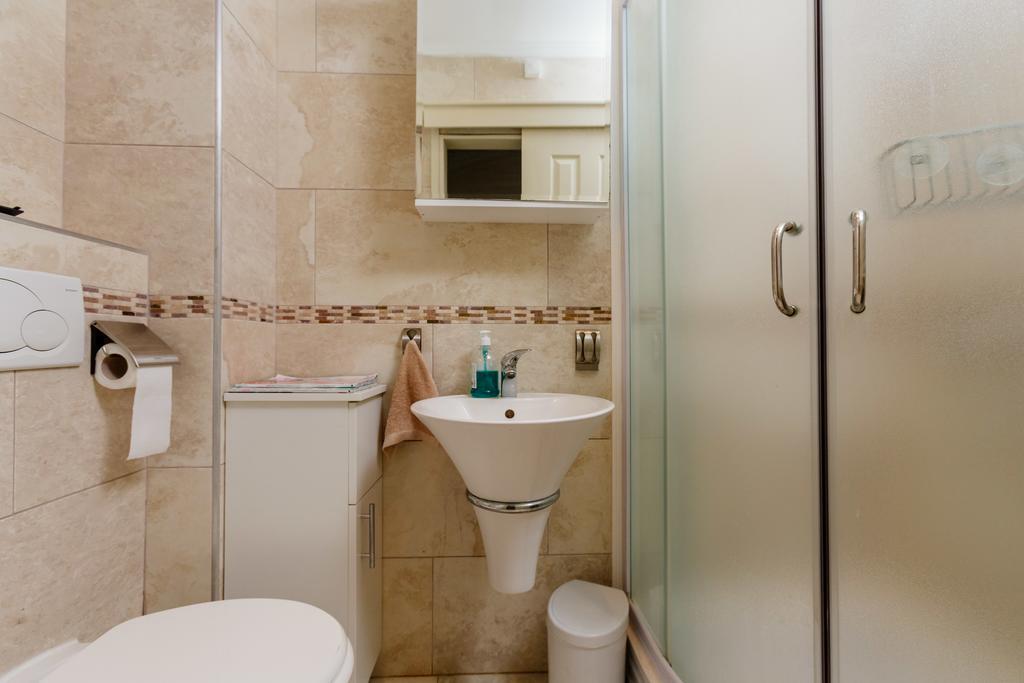 Celine'S Place By The Sea كوتور المظهر الخارجي الصورة